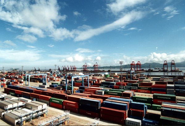 宁波港口经济逆势上扬 港口排名保持第3位