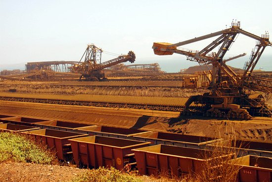 澳洲猛砍铁矿石价格预估 因供应过剩加剧