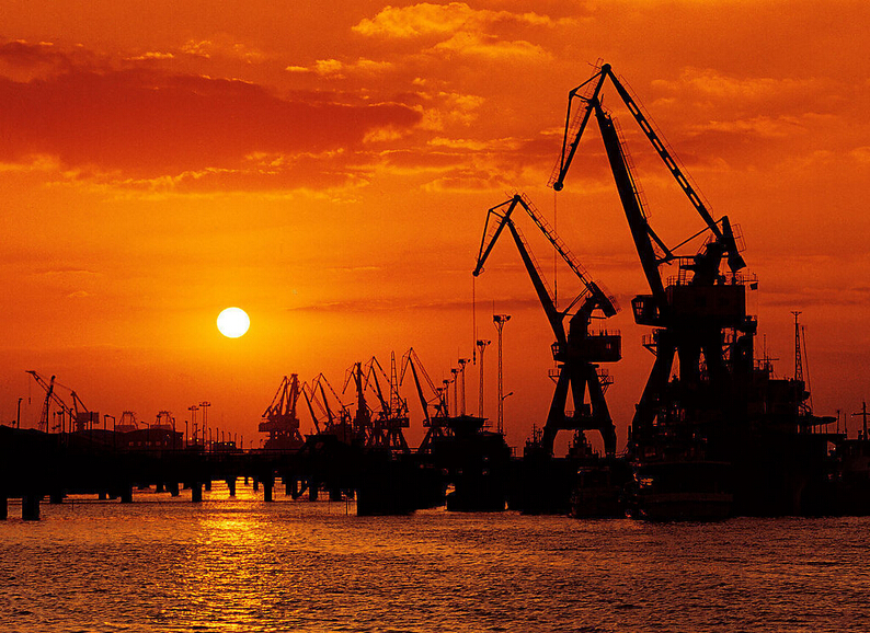 张家港：升级口岸核心能力 打造国际一流强港