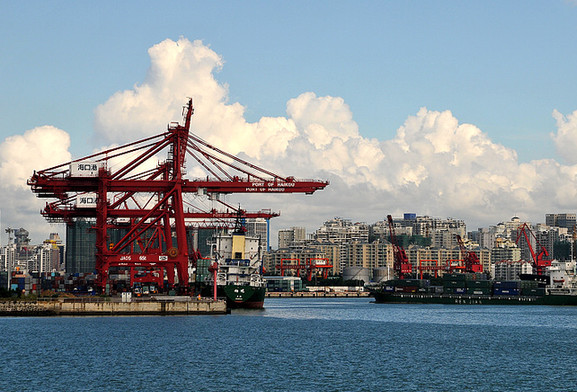 上半年三亚港吞吐货物近百万吨 创同期新高