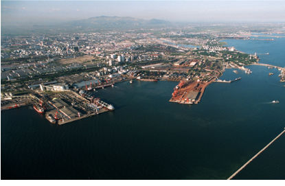 发改委：前三季度港口货物吞吐量同比增长1.9%