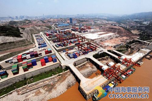长江上游航运中心重庆打造“４＋９”港口集群 