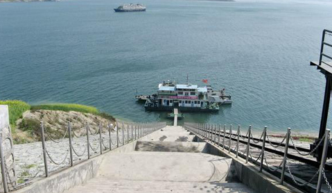 湖北三至五年建成长江中上游最大公共码头