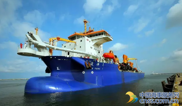 亚洲最大耙吸式挖泥船助力科伦坡港口城项目建设