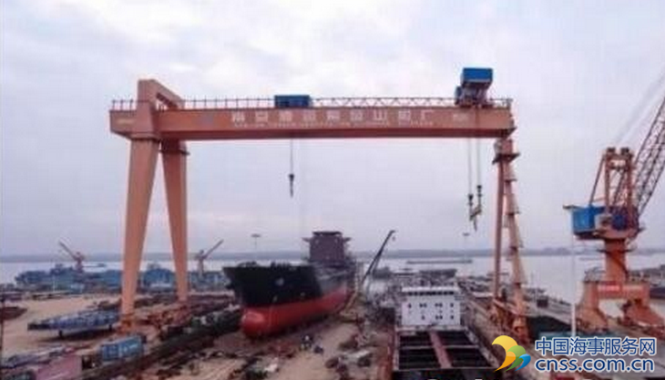 紫金山船厂7500吨沥青船“泰海1”轮顺利下水
