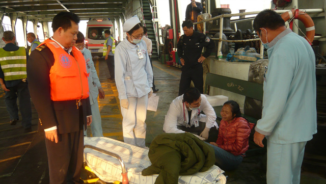广州：南沙海事处紧急出动勇救虎门轮渡水域落水人员