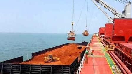 阿联酋环球铝业首船铝土矿样品运抵中国