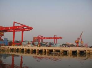 广东江门高新码头争取明年上半年竣工投产