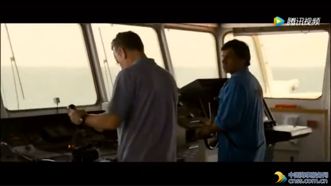 菲利普船长 船员和海盗的抗争【视频】