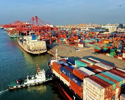 厦门港国内率先实施集装箱业务服务保障承诺