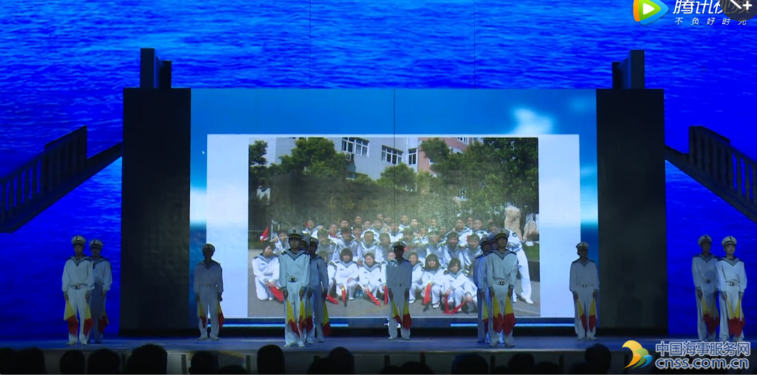 揭榜典礼现场上海海事大学旗语《海上骄子》【原创】