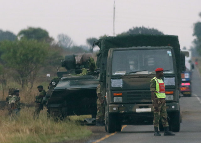津巴布韦首都爆炸:士兵占领电台 执政党指责叛国
