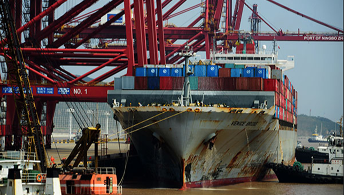 East China Zhoushan Port booming with trade