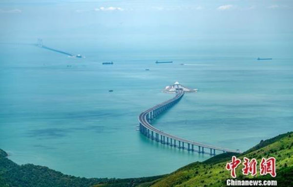 全球最大吞吐量湾区港口群“和气生财” 香港角色更加吃重