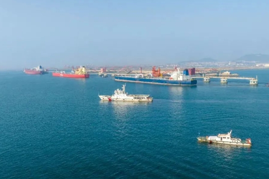 全国首个四座30万吨级原油码头单一港区诞生！