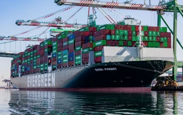 美西两大港口10月份货量上升