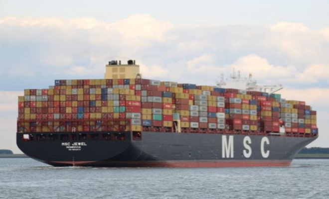 被伊朗扣押后，MSC调整航线策略，多艘货轮撤离波斯湾