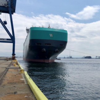 汽车船“Carmen”终于驶离巴尔的摩港