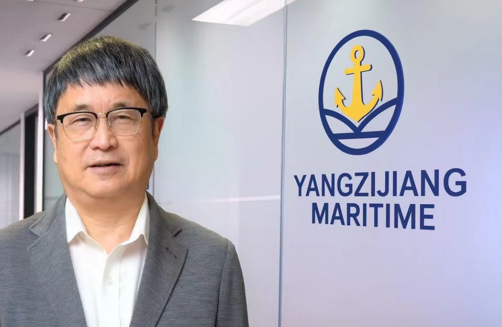 Ren Yuanlin Sells Off 12, Orders 6 Newbuilds in Product Tanker Bet