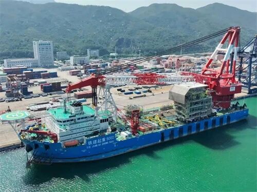 大国重器扬帆出海！“铁建起重5000”轮开启首次“跨国之旅”