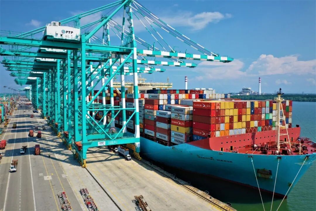 Three containers bound for Israel seized, with a Maersk vessel suspected of involvement