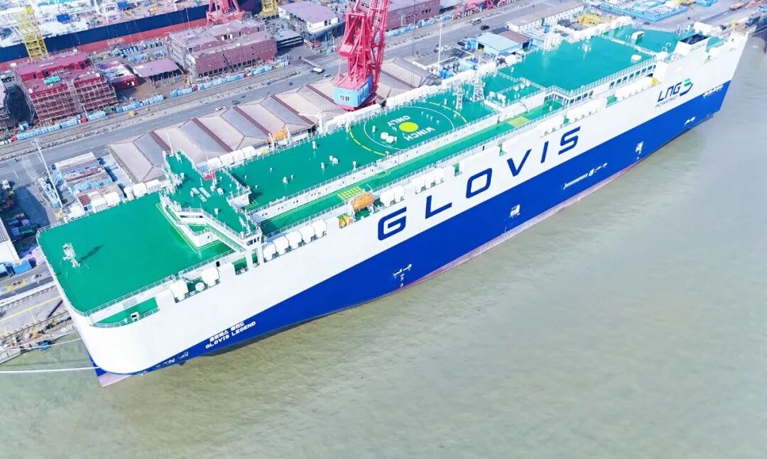 提前9个月，10800车汽车运输船“Glovis Legend”号交付
