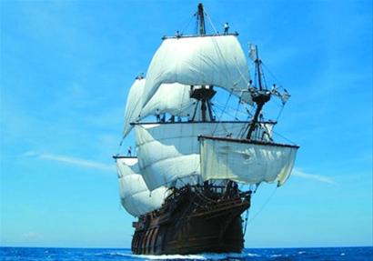 西班牙仿古帆船抵黄浦江（图）