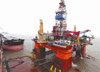 “海洋石油981”超深水钻井平台上海交付（图）