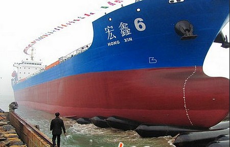 海南威隆船舶“宏鑫6”散货船首航（图）