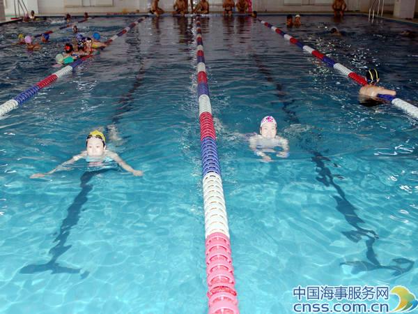 长江海事局职工培训中心举办庆建党90周年游泳比赛