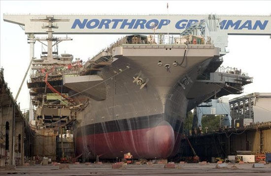 美纽波特纽斯造船厂正全力建新型航母核潜艇(图)