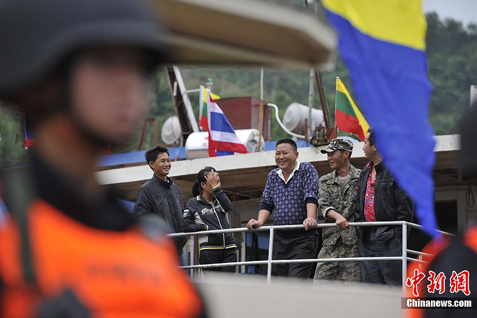 高清组图：中国武警正式加入湄公河安全行动