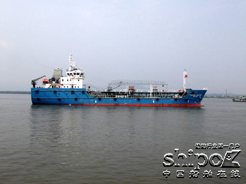 广州航通船业第2艘2000吨供油船试航