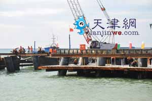 天津首个LNG码头系缆墩完工 预计10月底将主体竣工