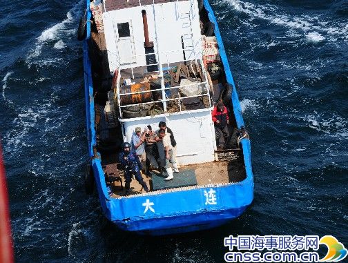 “渤海神鹰”24小时内成功救助2名重伤渔民