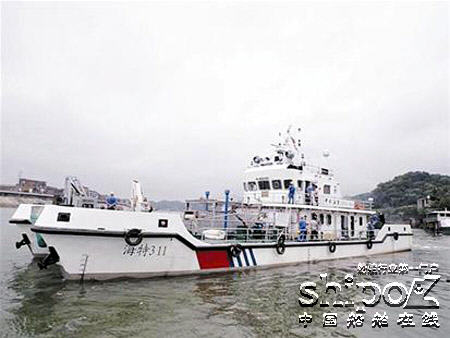长江中型多功能溢油回收船“海特311”在汉投用