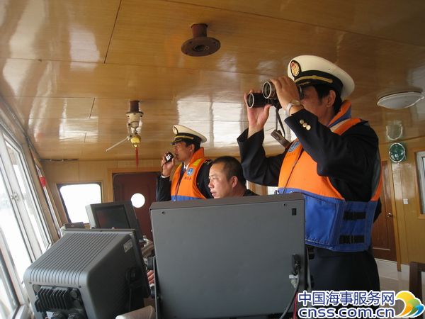 九江海事加强长江二桥施工水域通航秩序维护