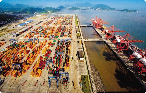 浙江港航十年：货物吞吐量达8.67亿吨 年均增9.8%