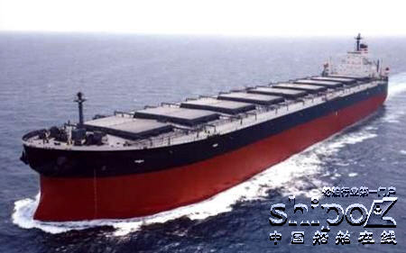 STX大连一艘巴拿马型散货船完工交付