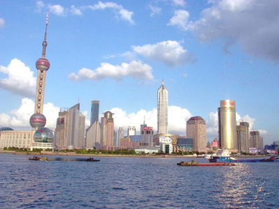 上海昨发布“四个中心”白皮书 航运中心需适应新的转型