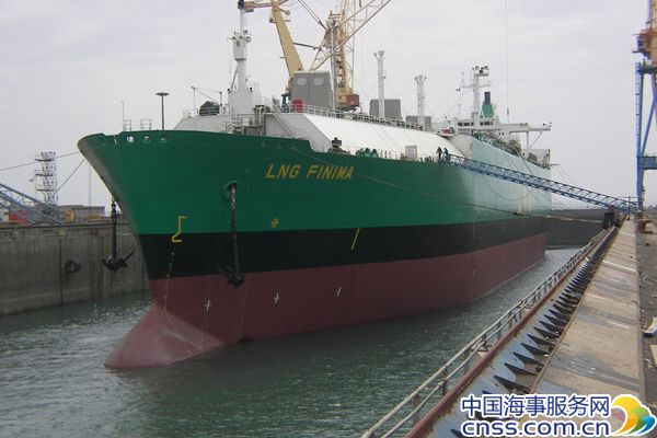 全球首艘LNG船穿越冬季北冰洋