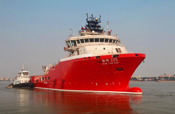首条深海工作船勘探225轮入列上海局（图）