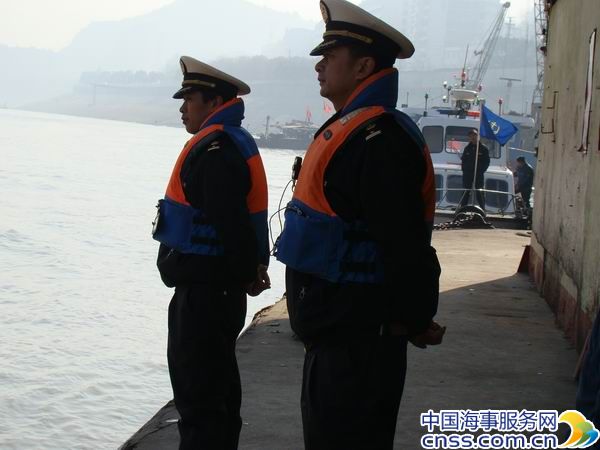黄石海事部门维护元旦期间群众渡运安全