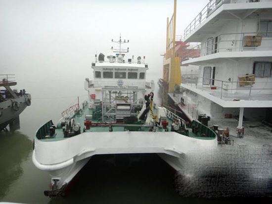 中海船舶多功能溢油回收船“海巡06866”即将出厂