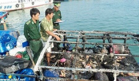 越南称其渔船在西沙遭中国舰船射击后起火