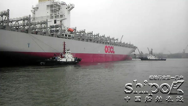 沪东中华超大型集装箱船完成调头任务