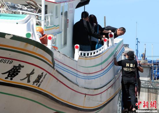 菲媒披露：菲海岸警卫队员边枪击台湾渔船边笑