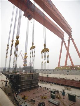 天津新港船舶两艘5.7万DWT散货船同日命名