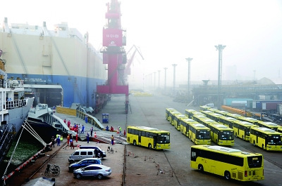 连云港港口上半年累计出口汽车7800辆 