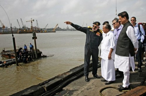媒体称印度潜艇沉没或因装载导弹时犯错所致(图)